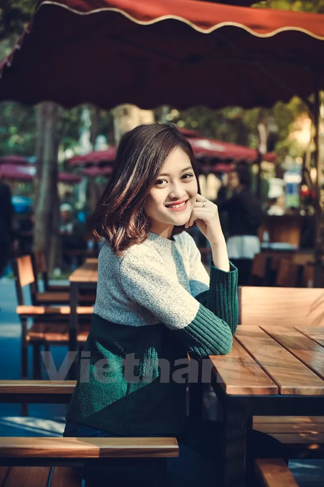 Cô gái 9X “một đúp ăn luôn” với cảnh nóng ảnh 1