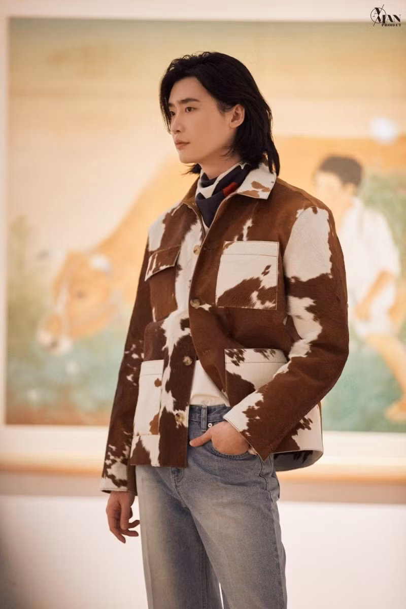 Lee Jong Suk xuất hiện ấn tượng tại Tuần lễ thời trang Seoul 2021 ảnh 6