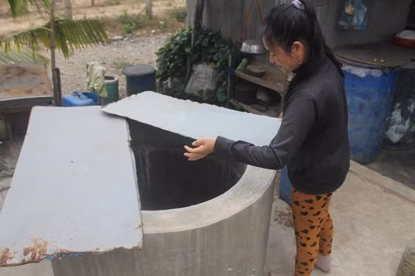Chuyện lạ ở Khánh Hòa: Cả làng "bắt tạm giam" xe rác hơn 1 tháng trời ảnh 1