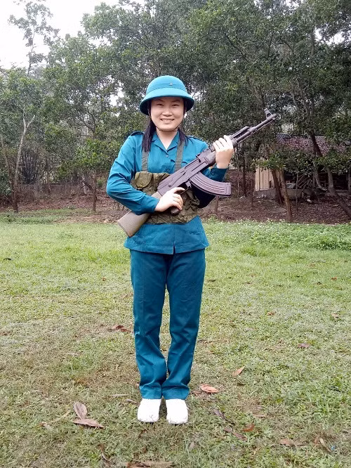VĐV Trương Thị Hiền - Trường THPT Sơn Nam - VĐV nữ duy nhất tham gia bắn súng với số điểm 36/50 điểm