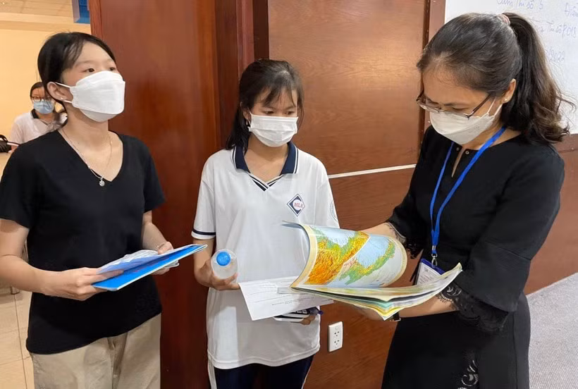 Thí sinh dự kỳ thi đánh giá năng lực ĐHQG TP Hồ Chí Minh. Ảnh: INT Thí sinh dự kỳ thi đánh giá năng lực ĐHQG TP Hồ Chí Minh. Ảnh: INT