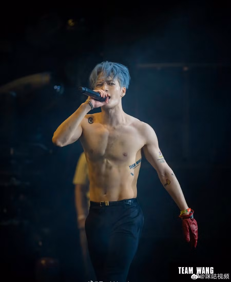 17. Jackson (GOT7).