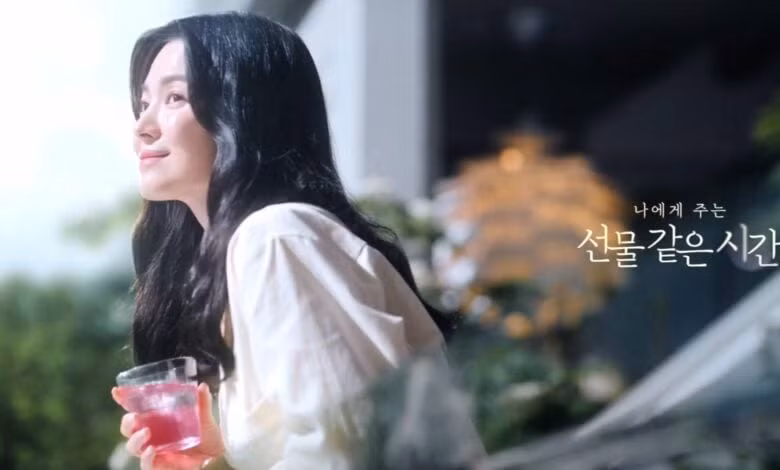 Song Hye Kyo khiến nhiều người ngưỡng mộ bởi nhan sắc ngày càng thăng hạng dù đã U40.