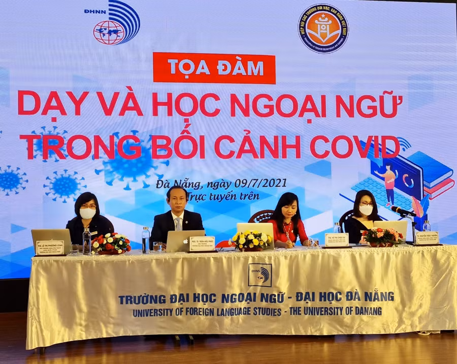 Đầu cầu Trường ĐH Ngoại ngữ, ĐH Đà Nẵng trong chương trình tọa đàm trực tuyến "Dạy học và học ngoại ngữ trong bối cảnh Covid"