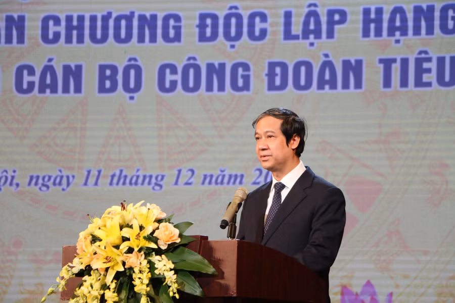 Bộ trưởng Bộ Giáo dục và Đào tạo Nguyễn Kim Sơn phát biểu tại buổi lễ.