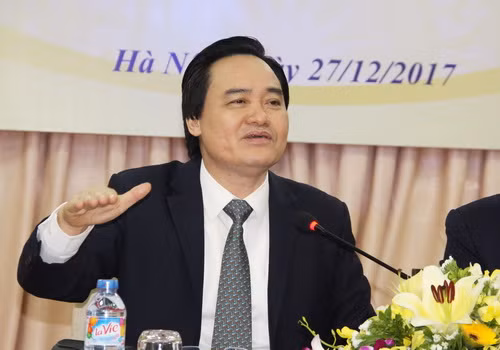 Bộ trưởng Phùng Xuân Nhạ: Đã đến lúc, ngành sư phạm phải chấm dứt tình trạng đào tạo ra không sử dụng Bộ trưởng Phùng Xuân Nhạ: Đã đến lúc, ngành sư phạm phải chấm dứt tình trạng đào tạo ra không sử dụng