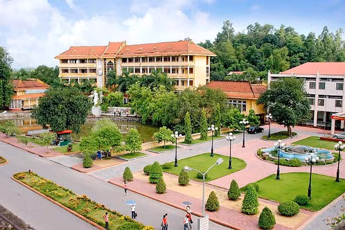 Khuôn viên Trường ĐH Sư phạm, ĐH Thái Nguyên