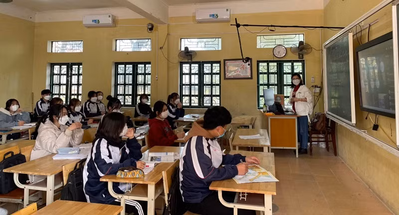 Cô Trần Thị Nga trong một buổi lên lớp. Ảnh: NVCC