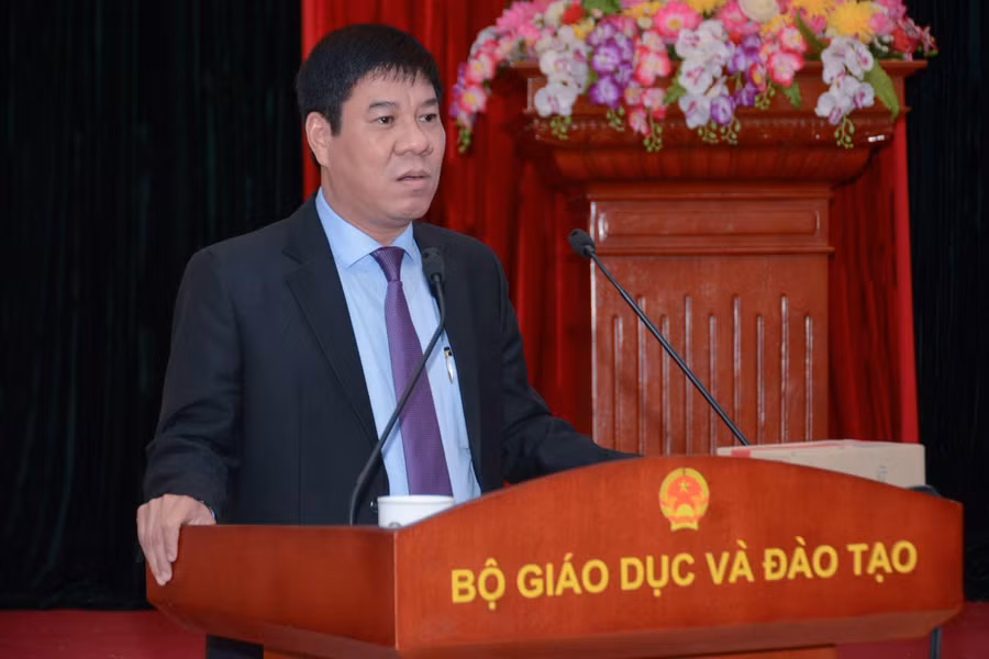 PGS.TS Huỳnh Văn Chương phát biểu tại buổi lễ.