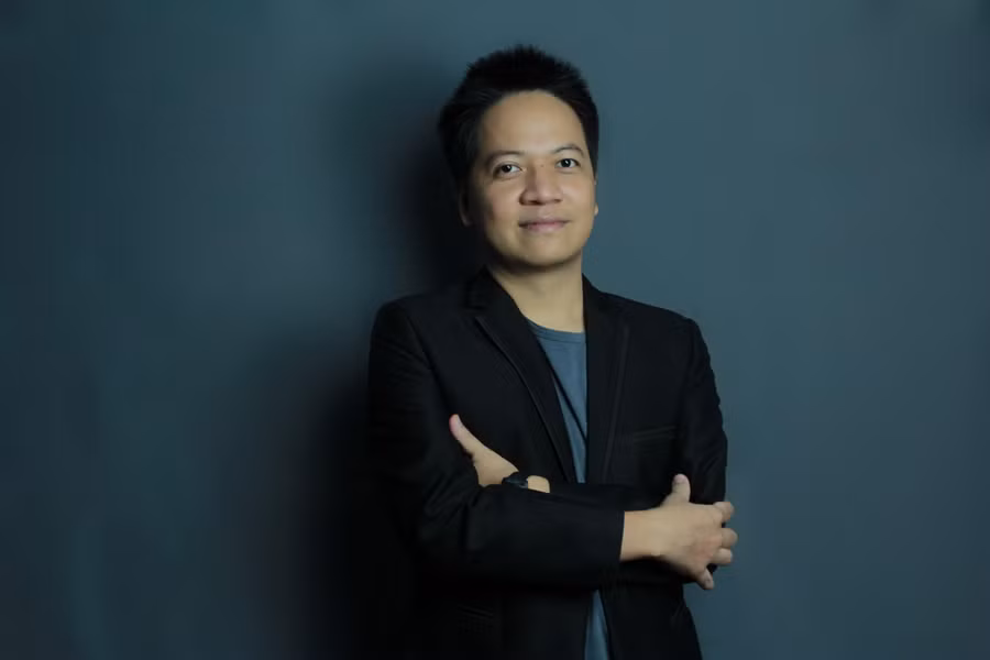 Phạm Kim Hùng.