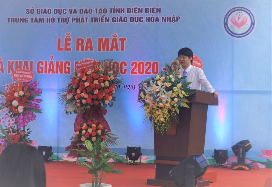 Giám đốc MCNV Phạm Dũng phát biểu.