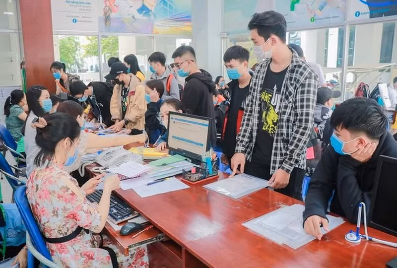 Các trường không nên vẽ ra bất cứ khoản thu nào trong đầu năm học. Ảnh minh hoạ: Internet