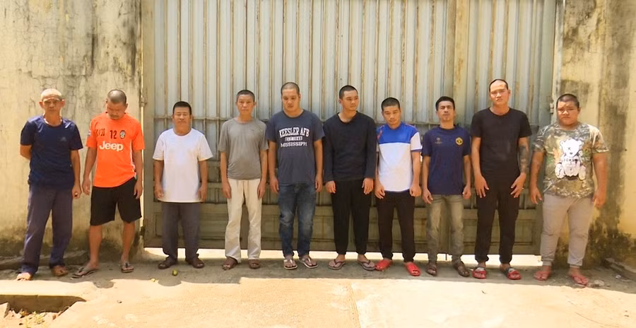 10 bị can bị khởi tố, bắt tạm giam (ảnh: Nghiêm Túc)