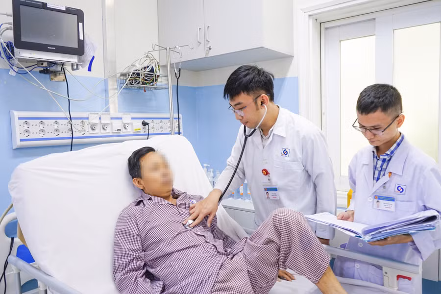 Đây là trường hợp thứ ba liên tiếp trong 1 tháng qua bị đột tử do ngừng tim ngoại viện và cũng là trường hợp nặng nhất được cứu sống thành công tại Bệnh viện Nhân dân Gia Định. (Ảnh: BVCC)