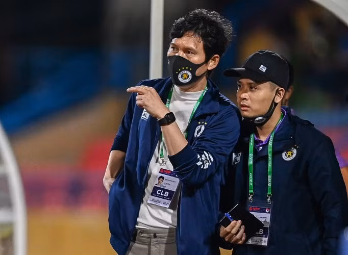 HLV Park Choong Kyun khởi đầu không thuận lợi ở Hà Nội FC.