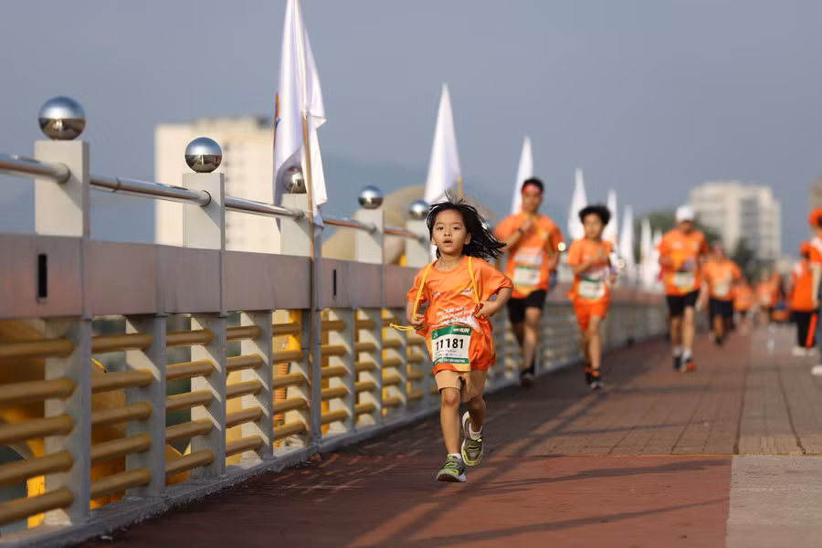 Học sinh Trường Hy Vọng cùng tham gia giải chạy Happy Run.