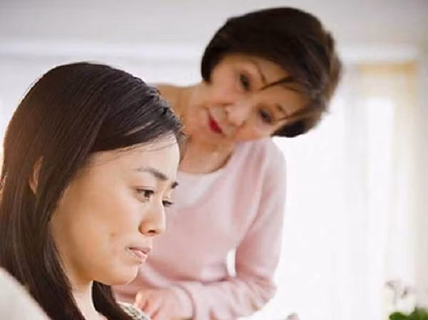 Tôi đã ôm vợ khóc khi biết lý do cô ấy lén dùng thuốc tránh thai suốt 2 năm ảnh 2