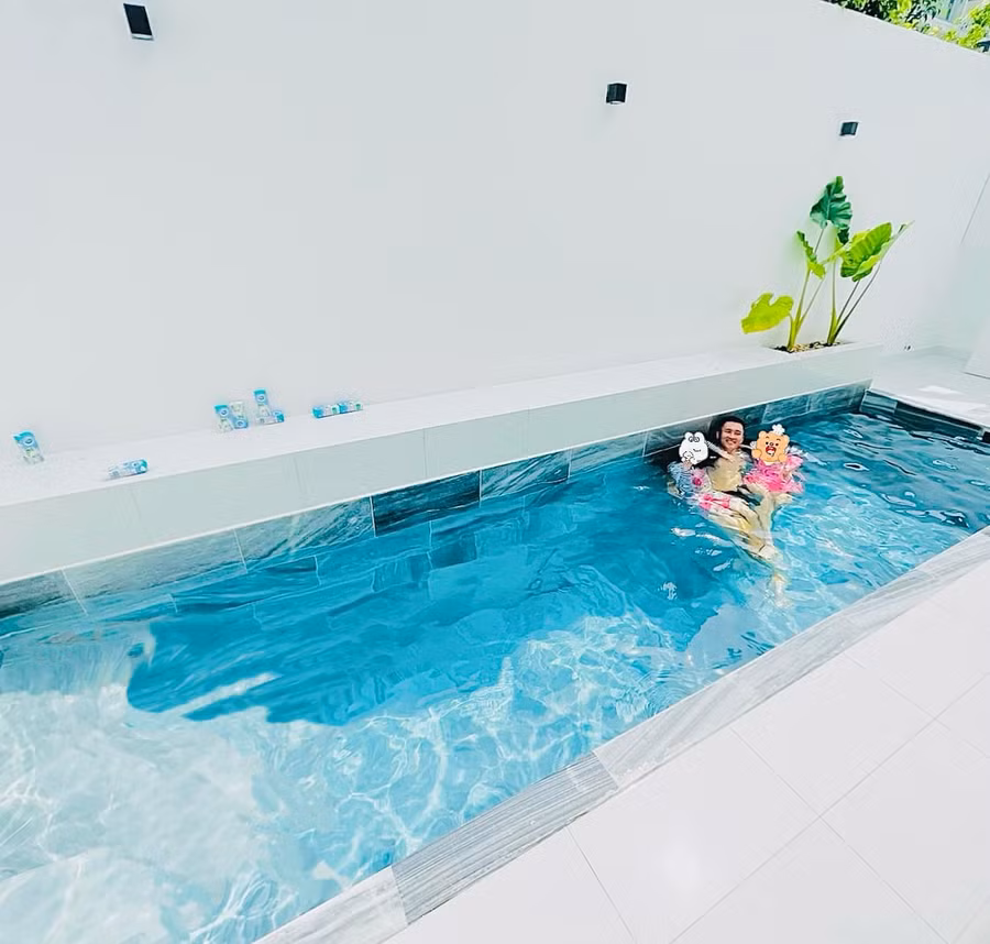 Thủy Tiên hiếm hoi đăng tải hình ảnh hiện tại của ái nữ lên mạng xã hội.
