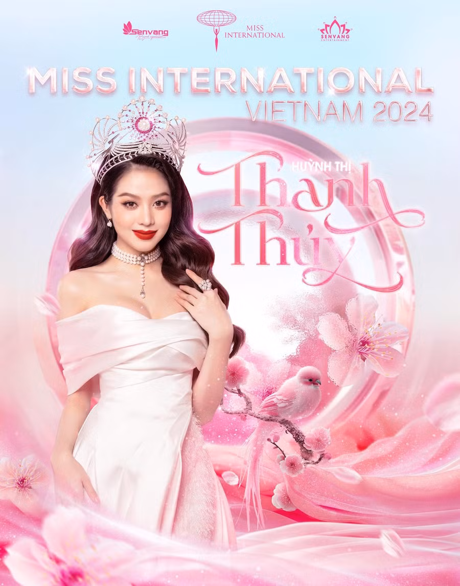 Hoa hậu Thanh Thủy gây chú ý trên trang chủ cuộc thi quốc tế. Hoa hậu Thanh Thủy gây chú ý trên trang chủ cuộc thi quốc tế.