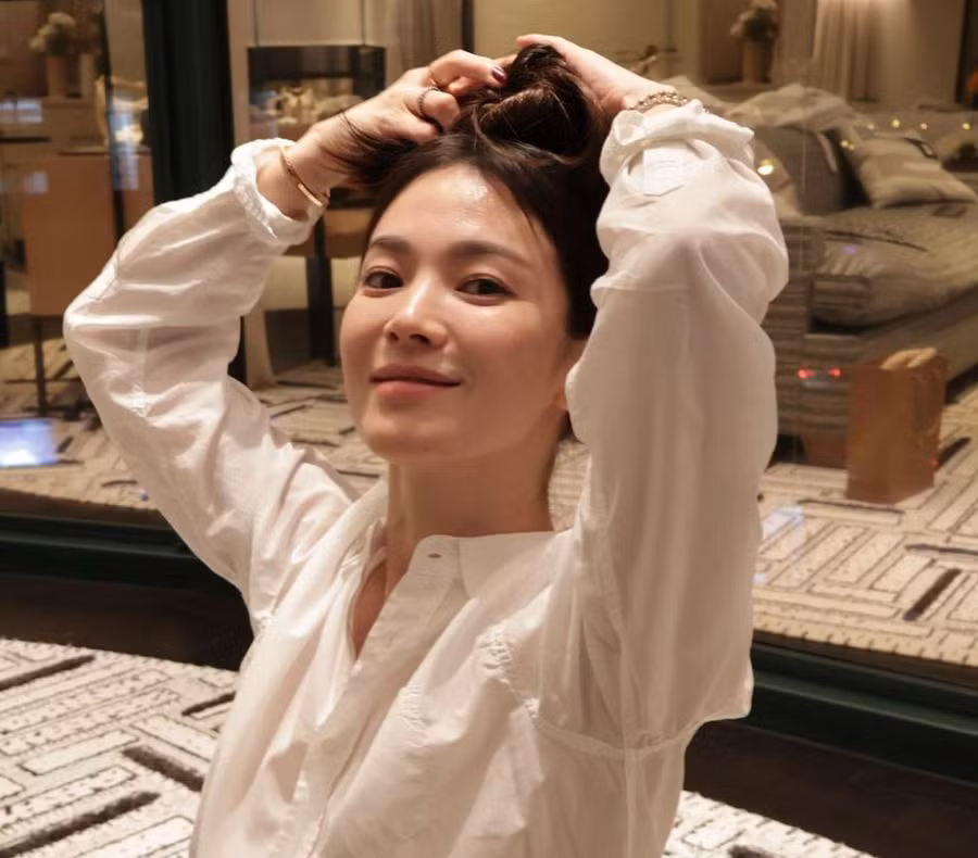 Song Hye Kyo nhận được 59.599 phiếu bầu trong cuộc bình chọn và đứng ở vị trí thứ 3 chung cuộc. Song Hye Kyo nhận được 59.599 phiếu bầu trong cuộc bình chọn và đứng ở vị trí thứ 3 chung cuộc.