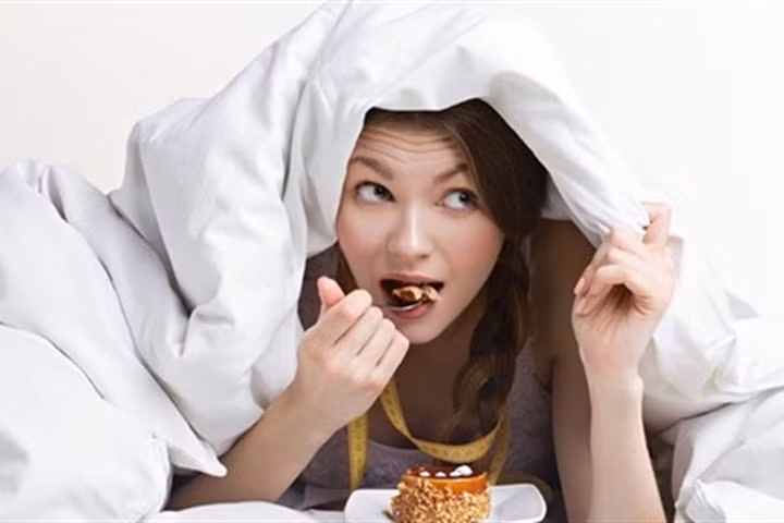 Tuyệt đối không ăn tối muộn, nếu không bạn sẽ mắc các bệnh vô cùng nguy hiểm này