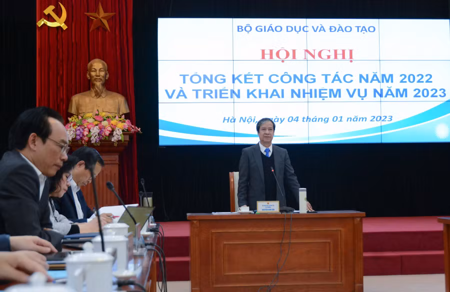 Bộ trưởng Nguyễn Kim Sơn: Hội nghị tổ chức để cùng nhìn lại công tác lãnh đạo, chỉ đạo, triển khai thực hiện những nhiệm vụ trọng tâm của ngành trong năm qua; rút ra bài học kinh nghiệm và cùng thống nhất nội dung trọng tâm công tác năm 2023. Bộ trưởng Nguyễn Kim Sơn: Hội nghị tổ chức để cùng nhìn lại công tác lãnh đạo, chỉ đạo, triển khai thực hiện những nhiệm vụ trọng tâm của ngành trong năm qua; rút ra bài học kinh nghiệm và cùng thống nhất nội dung trọng tâm công tác năm 2023.