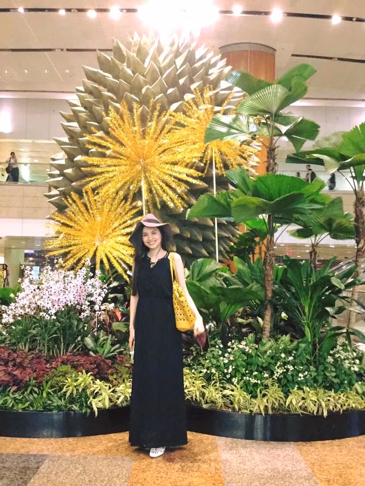 “Bắt bài” gu thời trang dễ mặc - dễ đẹp của Hoa hậu Diễm Hương ảnh 9 “Bắt bài” gu thời trang dễ mặc - dễ đẹp của Hoa hậu Diễm Hương ảnh 9