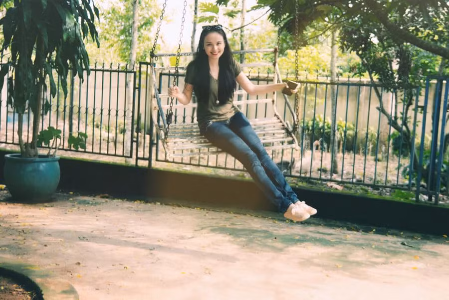 “Bắt bài” gu thời trang dễ mặc - dễ đẹp của Hoa hậu Diễm Hương ảnh 3 “Bắt bài” gu thời trang dễ mặc - dễ đẹp của Hoa hậu Diễm Hương ảnh 3
