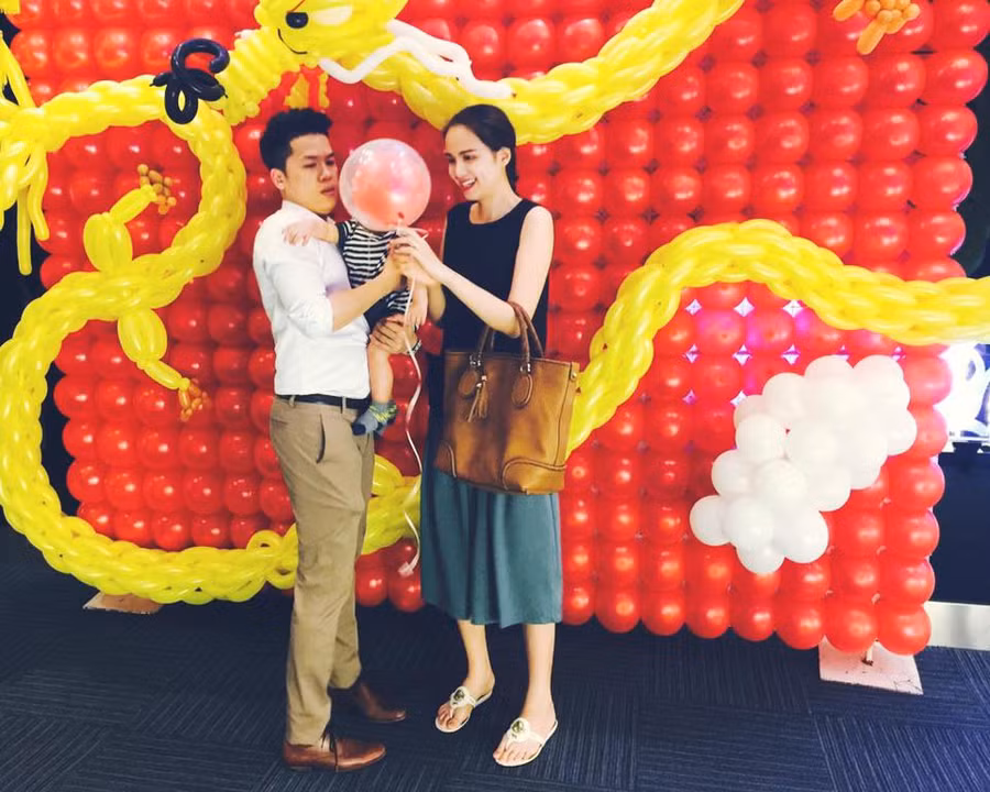 “Bắt bài” gu thời trang dễ mặc - dễ đẹp của Hoa hậu Diễm Hương ảnh 4 “Bắt bài” gu thời trang dễ mặc - dễ đẹp của Hoa hậu Diễm Hương ảnh 4