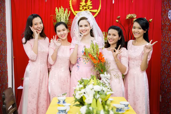 Những hình ảnh đẹp nhất trong đám cưới Hoa hậu Diễm Hương ảnh 9 Những hình ảnh đẹp nhất trong đám cưới Hoa hậu Diễm Hương