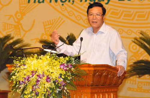 Bộ trưởng Phạm Vũ Luận phát biểu tại Hội nghị Bộ trưởng Phạm Vũ Luận phát biểu tại Hội nghị