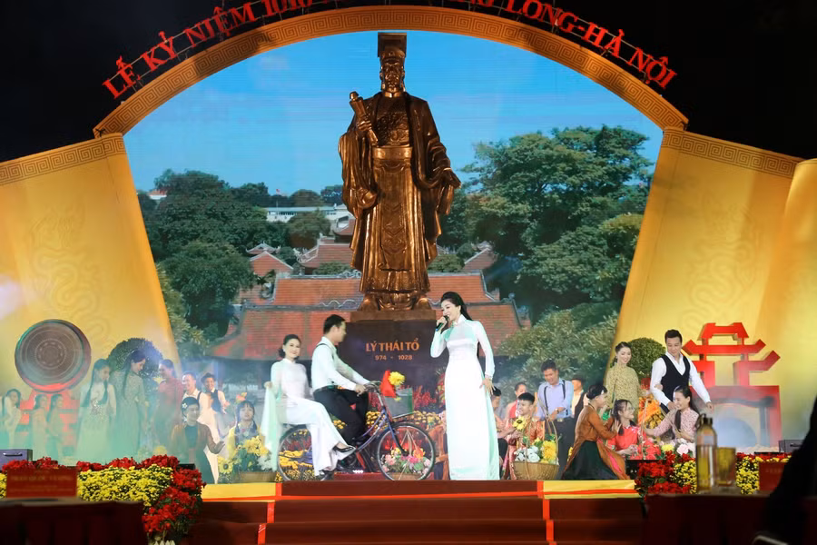 &nbsp;Hoành tráng Lễ kỷ niệm 1010 năm Thăng Long – Hà Nội ảnh 3