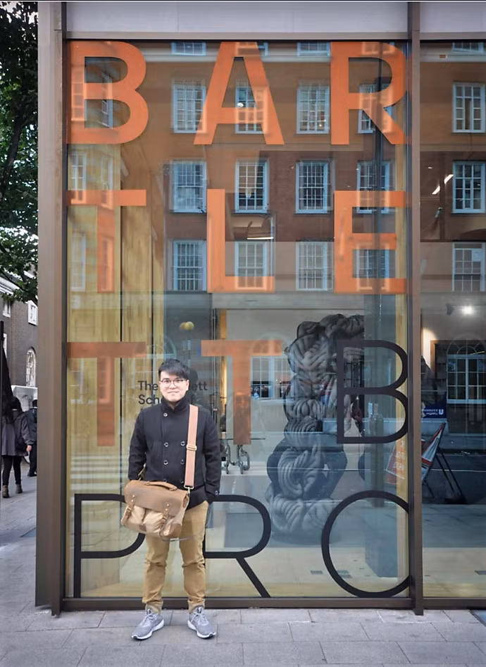 Xuân Mẫn tại Trường Kiến trúc Bartllett, UCL. Ảnh: Nguyễn Xuân Mẫn Xuân Mẫn tại Trường Kiến trúc Bartllett, UCL. Ảnh: Nguyễn Xuân Mẫn