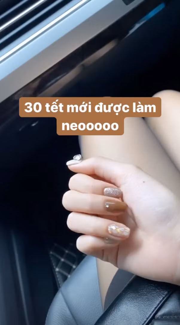 Sao Việt khoe nails ngày 30 Tết: Kỳ Duyên và Minh Hằng dù đơn giản nhưng vẫn chưa bất ngờ bằng Á hậu Phương Nga - Ảnh 3.