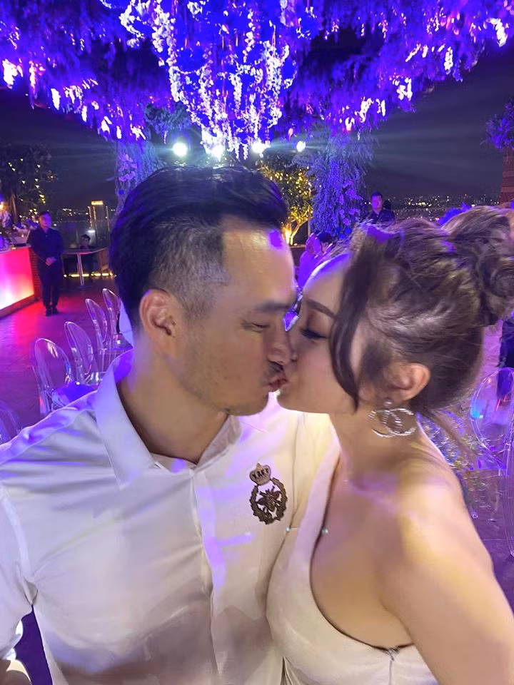 'Anh Chi Bao da ly hon 2 lan, gia dinh van ung ho toi yeu' hinh anh 4 82418271_10157239279222955_106345808315547648_o.jpg