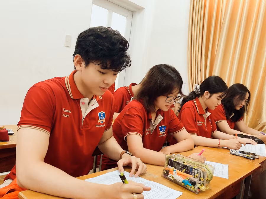 Học sinh khối 12 Trường THCS-THPT Đào Duy Anh trong giờ học. Ảnh minh họa NTCC