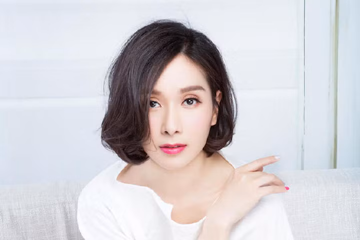 Tình duyên lận đận của Hoa hậu từng bị đánh ghen ở nhà hàng
