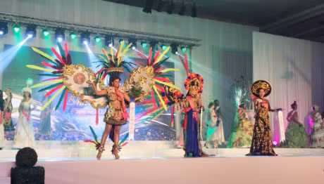 Ao dai Viet Nam duoc vinh danh tai 
