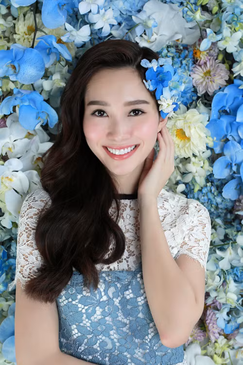 Với hình ảnh luôn được chăm chút cẩn thận trên các phương tiện truyền thông trong năm 2015, Đặng Thu Thảo được khán giả gọi là