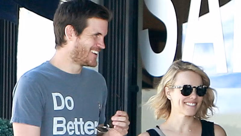 Cặp đôi hạnh phúc, Rachel McAdams và Jamie Linden.