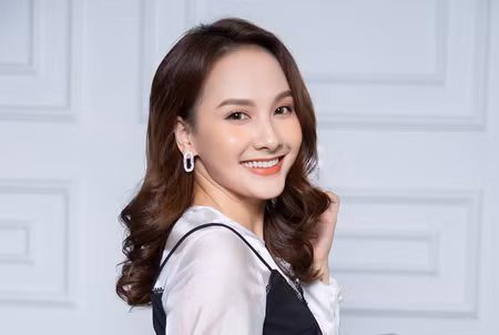 Kiểu tóc và cách trang điểm hack tuổi khiến Bảo Thanh mê mẩn 