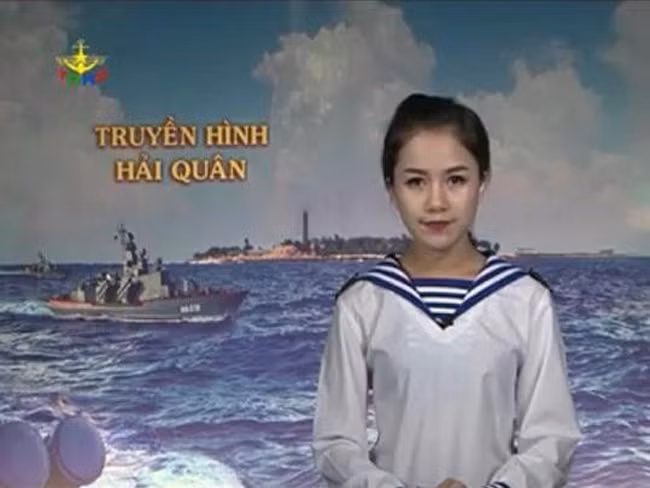 Nhung MC 9x xinh dep, da tai khien van nguoi me