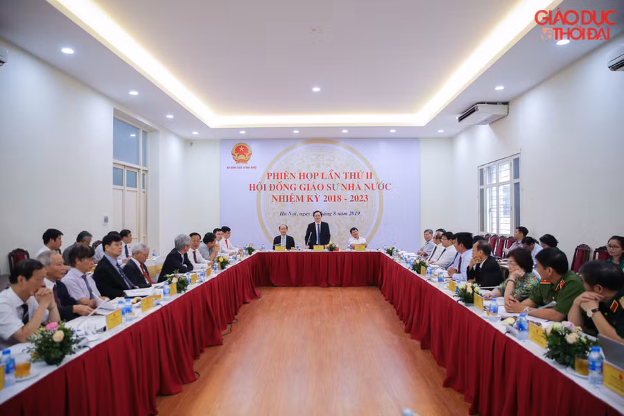 Toàn cảnh phiên họp. Toàn cảnh phiên họp.