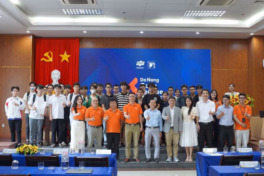 Khởi động cuộc thi "Da Nang Code League 2024" Khởi động cuộc thi "Da Nang Code League 2024"