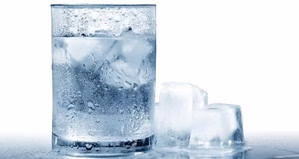 Mùa hè nóng, ăn cơm xong uống nước lạnh tưởng tốt hóa ra gây bao nhiêu bệnh