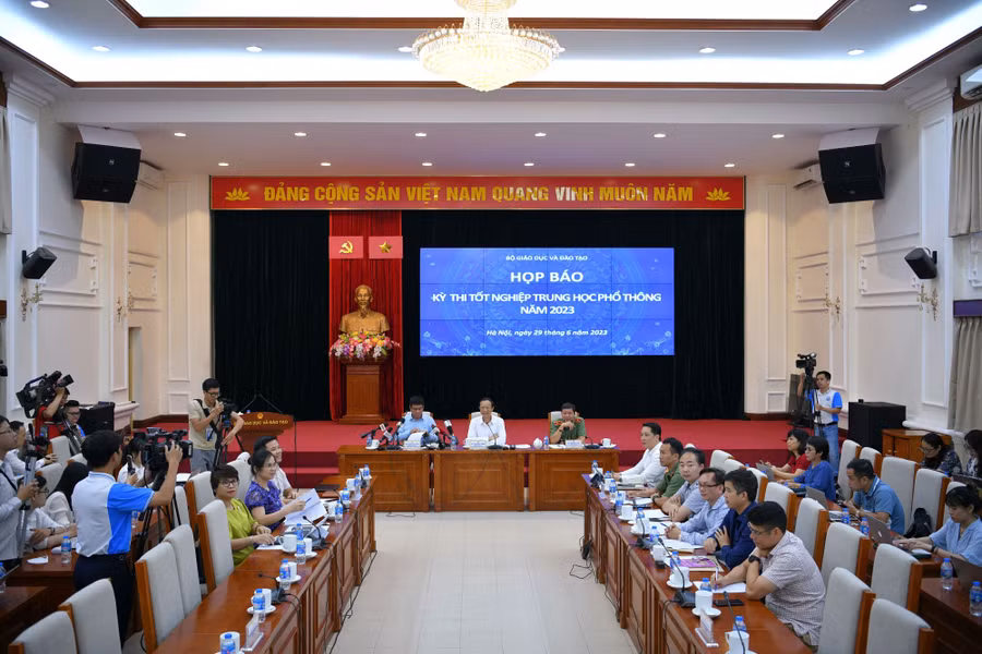 Họp báo sau kết thúc coi thi tốt nghiệp THPT năm 2023.