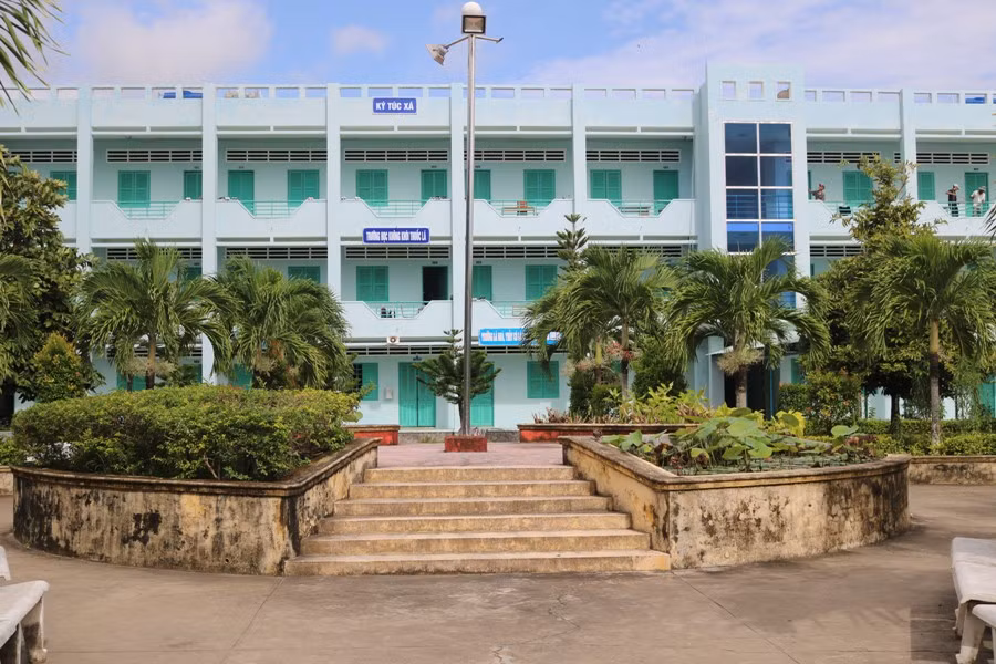 Môi trường nội trú nói không với thuốc lá