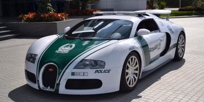 10 siêu xe khủng nhất của cảnh sát Dubai năm 2015