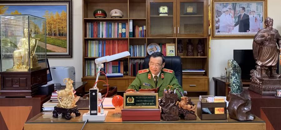 Thiếu tướng, GS. TS Ngô Sỹ Hiền.