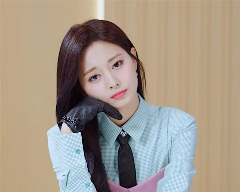 10: Ca sĩ Tzuyu.